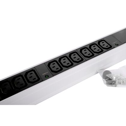 Блок розеток 19", 1U, в стойку, 12xС13, 220V, 32A, клемная колодка, металлический корпус (R-32-12C13-I-440-K)